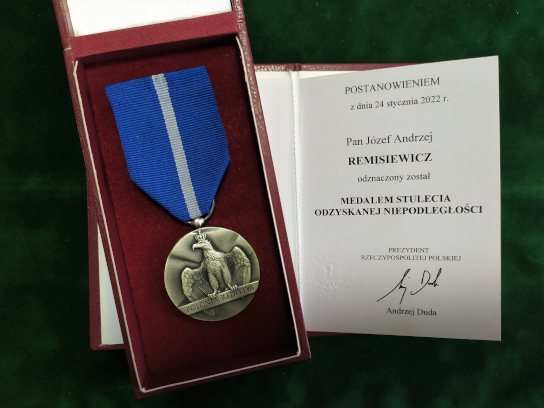 Medal Stulecia Odzyskanej Niepodległości